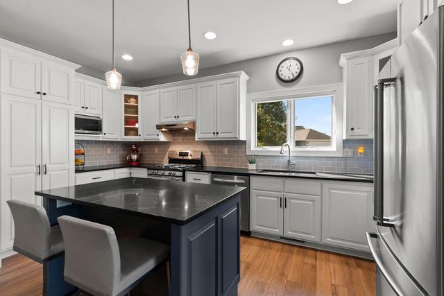 1724 REMINGTON RIDGE WAY, De Pere, WI 54115