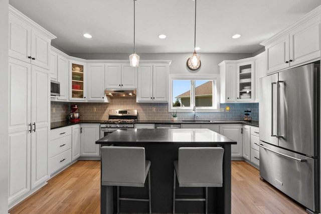 1724 REMINGTON RIDGE WAY, De Pere, WI 54115