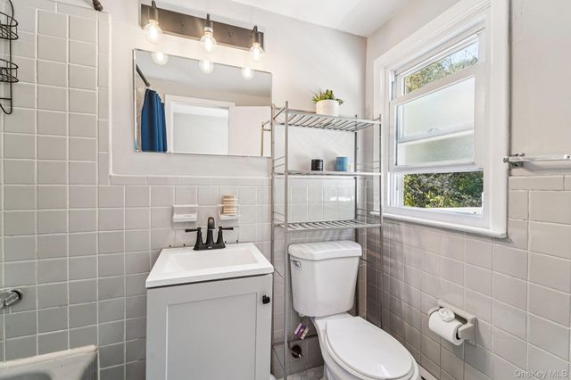 252 County Center Road, White Plains, NY 10603