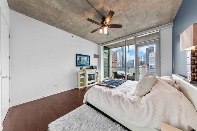 600 N FAIRBANKS Court 3301, Chicago, IL 60611