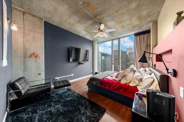 600 N FAIRBANKS Court 3301, Chicago, IL 60611