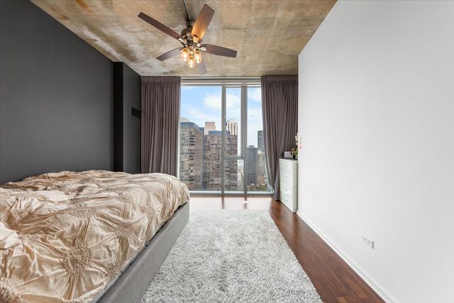 600 N FAIRBANKS Court 3301, Chicago, IL 60611