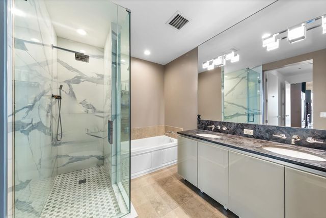 600 N FAIRBANKS Court 3301, Chicago, IL 60611