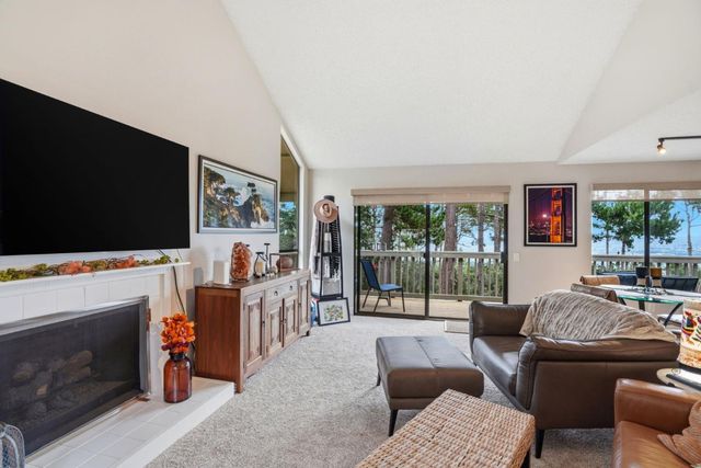 70 Forest Ridge Road 1, Monterey, CA 93940