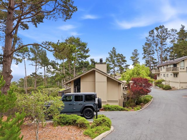 70 Forest Ridge Road 1, Monterey, CA 93940