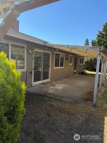 5702 N 14th Street, Tacoma, WA 98406