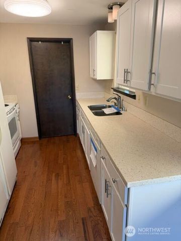 5702 N 14th Street, Tacoma, WA 98406