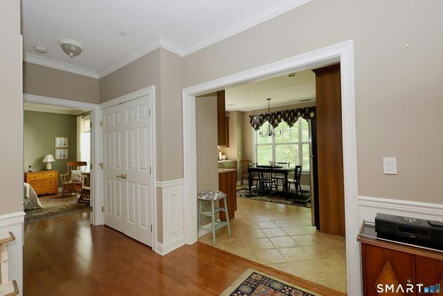 25 Franklin Court 25, Newtown, CT 06470
