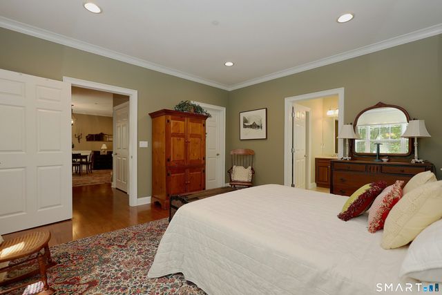 25 Franklin Court 25, Newtown, CT 06470