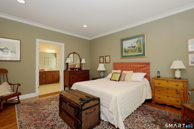 25 Franklin Court 25, Newtown, CT 06470