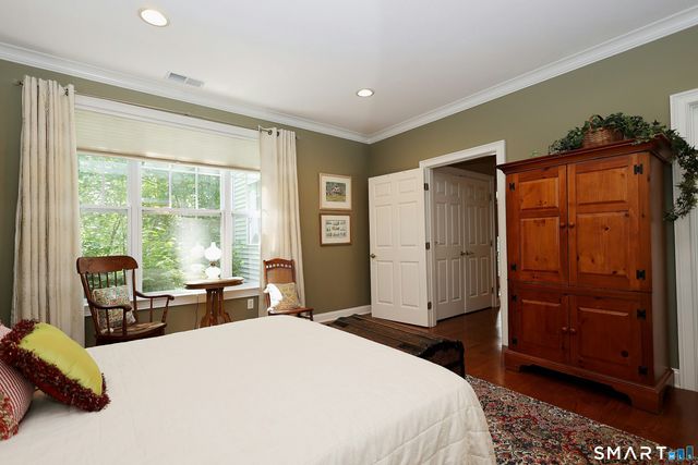 25 Franklin Court 25, Newtown, CT 06470