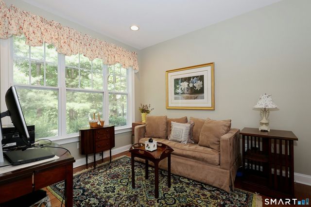 25 Franklin Court 25, Newtown, CT 06470