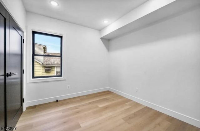 144 MAGNOLIA, Elizabeth City, NJ 07206