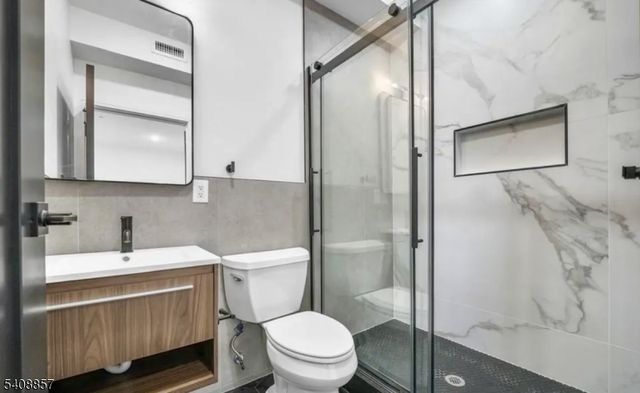 144 MAGNOLIA, Elizabeth City, NJ 07206