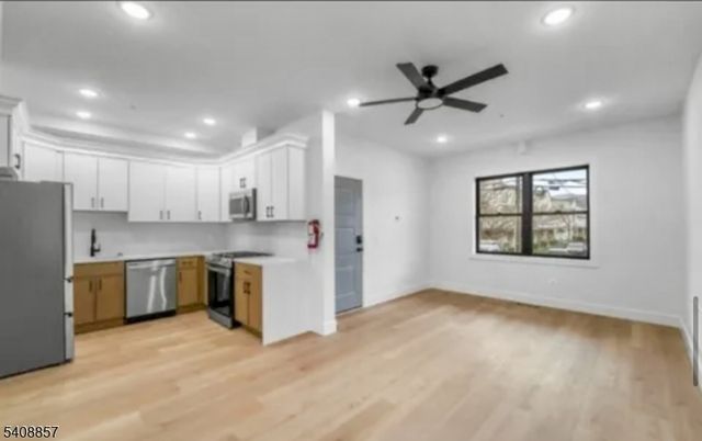 144 MAGNOLIA, Elizabeth City, NJ 07206