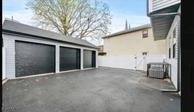 144 MAGNOLIA, Elizabeth City, NJ 07206