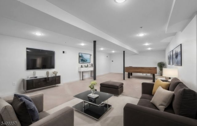 144 MAGNOLIA, Elizabeth City, NJ 07206