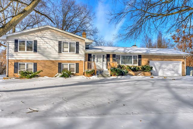 6860 Delaware Street, Merrillville, IN 46410