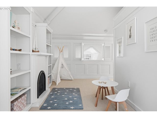 611 RIDGEWAY Rd, Lake Oswego, OR 97034