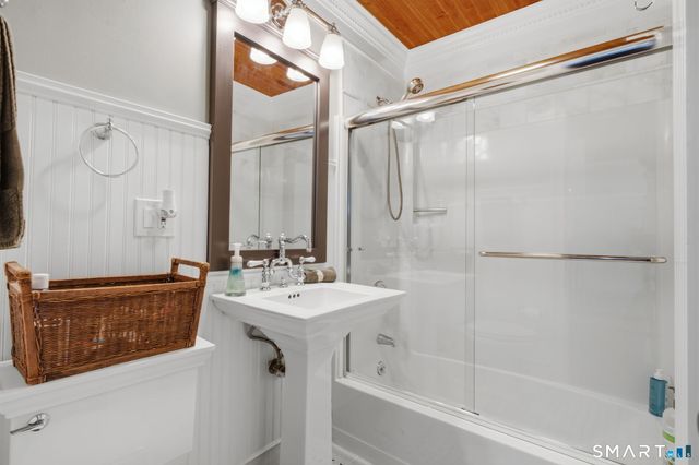 222 Williams Street East 228, Glastonbury, CT 06033