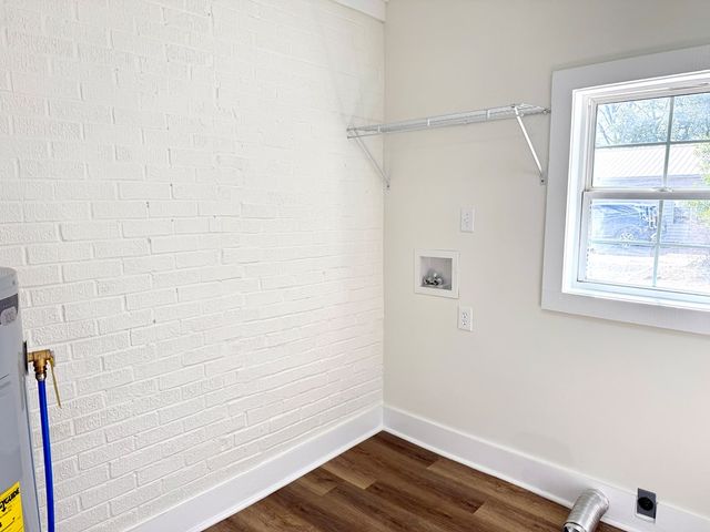 200 Cable St, Headland, AL 36345