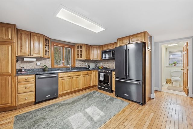 49 Millville Cir, Salem, NH 03079