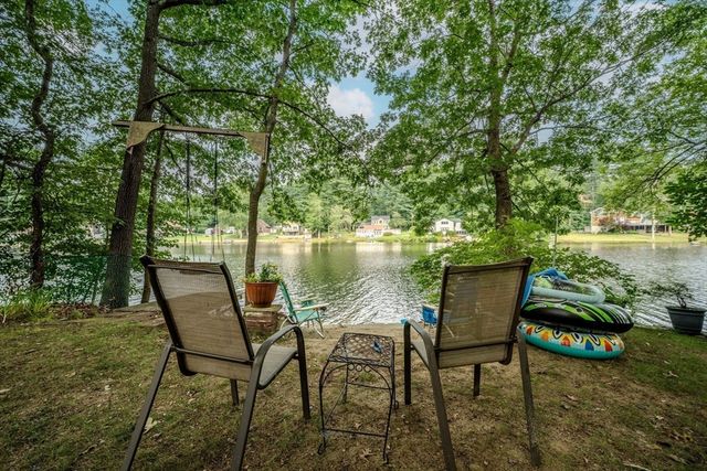 49 Millville Cir, Salem, NH 03079