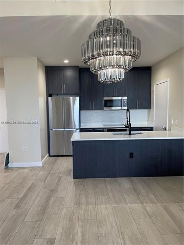 55 SW 9th St 4304, Miami, FL 33130