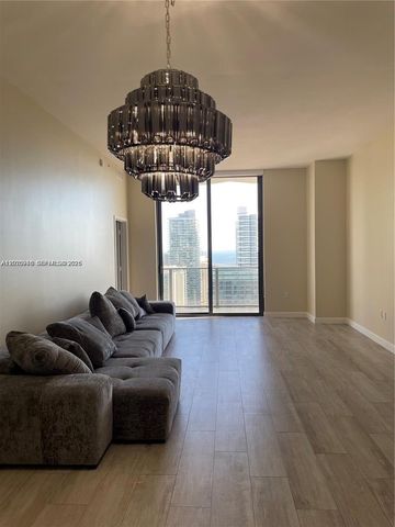 55 SW 9th St 4304, Miami, FL 33130
