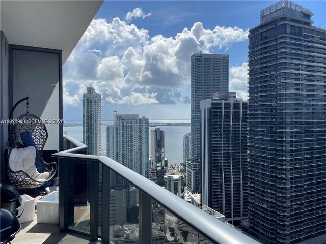 55 SW 9th St 4304, Miami, FL 33130
