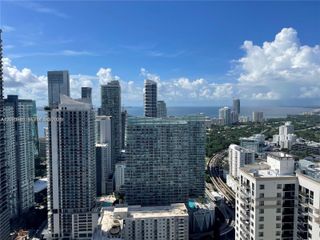 55 SW 9th St 4304, Miami, FL 33130