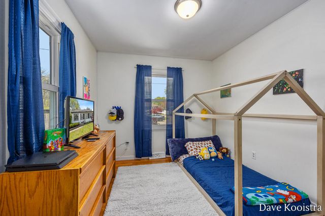1704 Kentfield Street SW, Wyoming, MI 49519