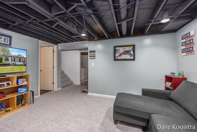 1704 Kentfield Street SW, Wyoming, MI 49519
