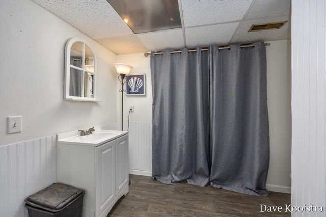 1704 Kentfield Street SW, Wyoming, MI 49519
