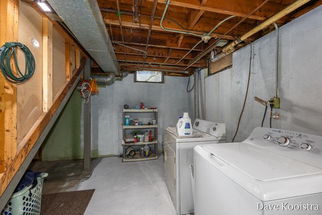 1704 Kentfield Street SW, Wyoming, MI 49519