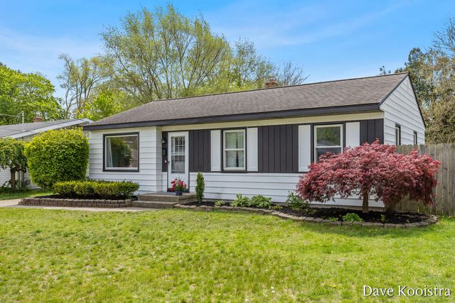 1704 Kentfield Street SW, Wyoming, MI 49519