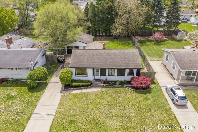 1704 Kentfield Street SW, Wyoming, MI 49519