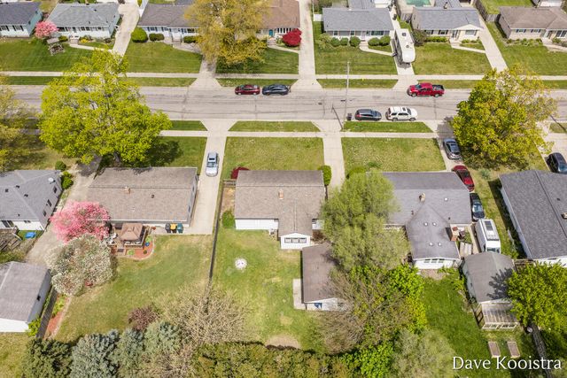 1704 Kentfield Street SW, Wyoming, MI 49519