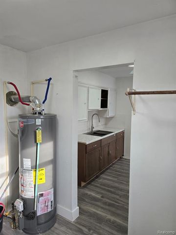 3016 Oklahoma Avenue, Flint, MI 48506