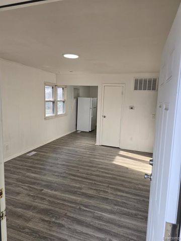 3016 Oklahoma Avenue, Flint, MI 48506