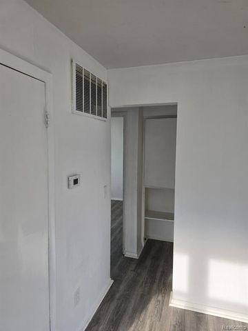 3016 Oklahoma Avenue, Flint, MI 48506