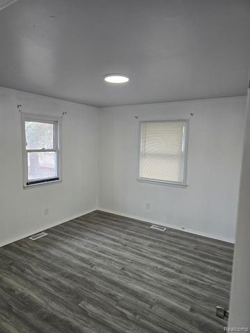 3016 Oklahoma Avenue, Flint, MI 48506