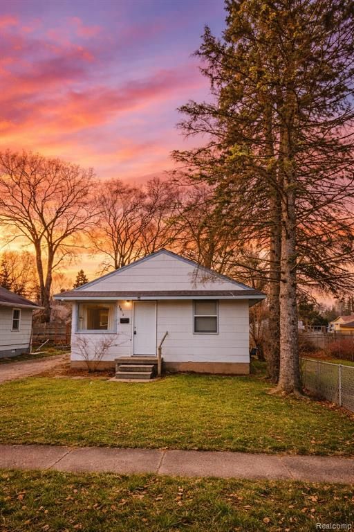 3016 Oklahoma Avenue, Flint, MI 48506