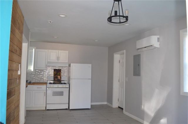 1125 W West W Avenue 1125, Atlanta, GA 30315