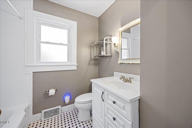 101 Park Drive, Oxford, NC 27565