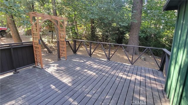 23821 Inspiration, Crestline, CA 92325