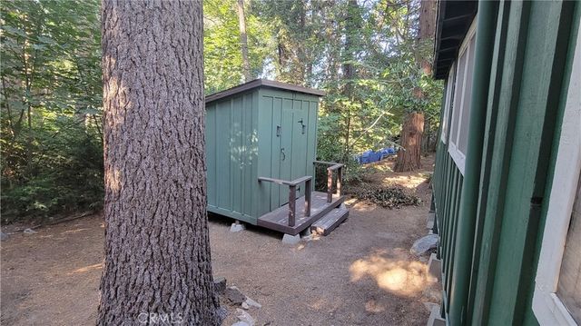 23821 Inspiration, Crestline, CA 92325
