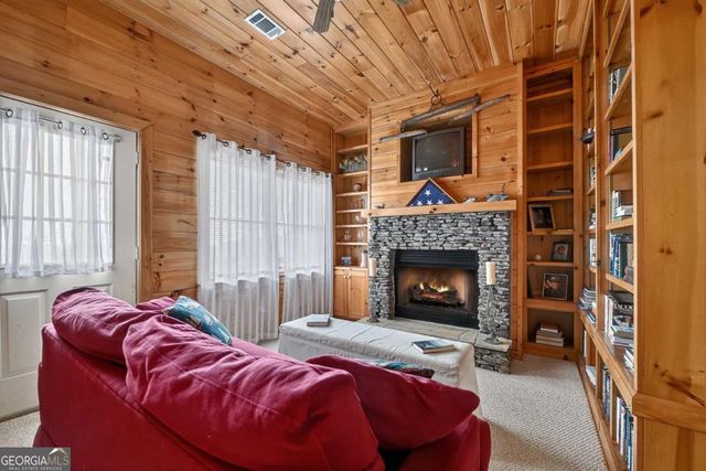 1186 Walnut Ridge, Ellijay, GA 30536