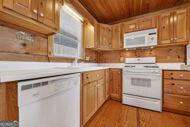 1186 Walnut Ridge, Ellijay, GA 30536