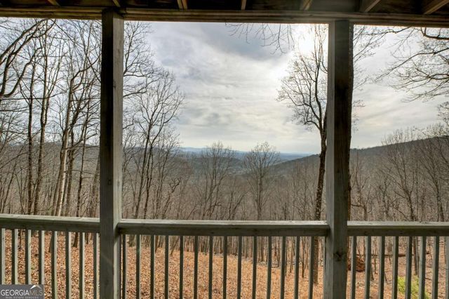 1186 Walnut Ridge, Ellijay, GA 30536